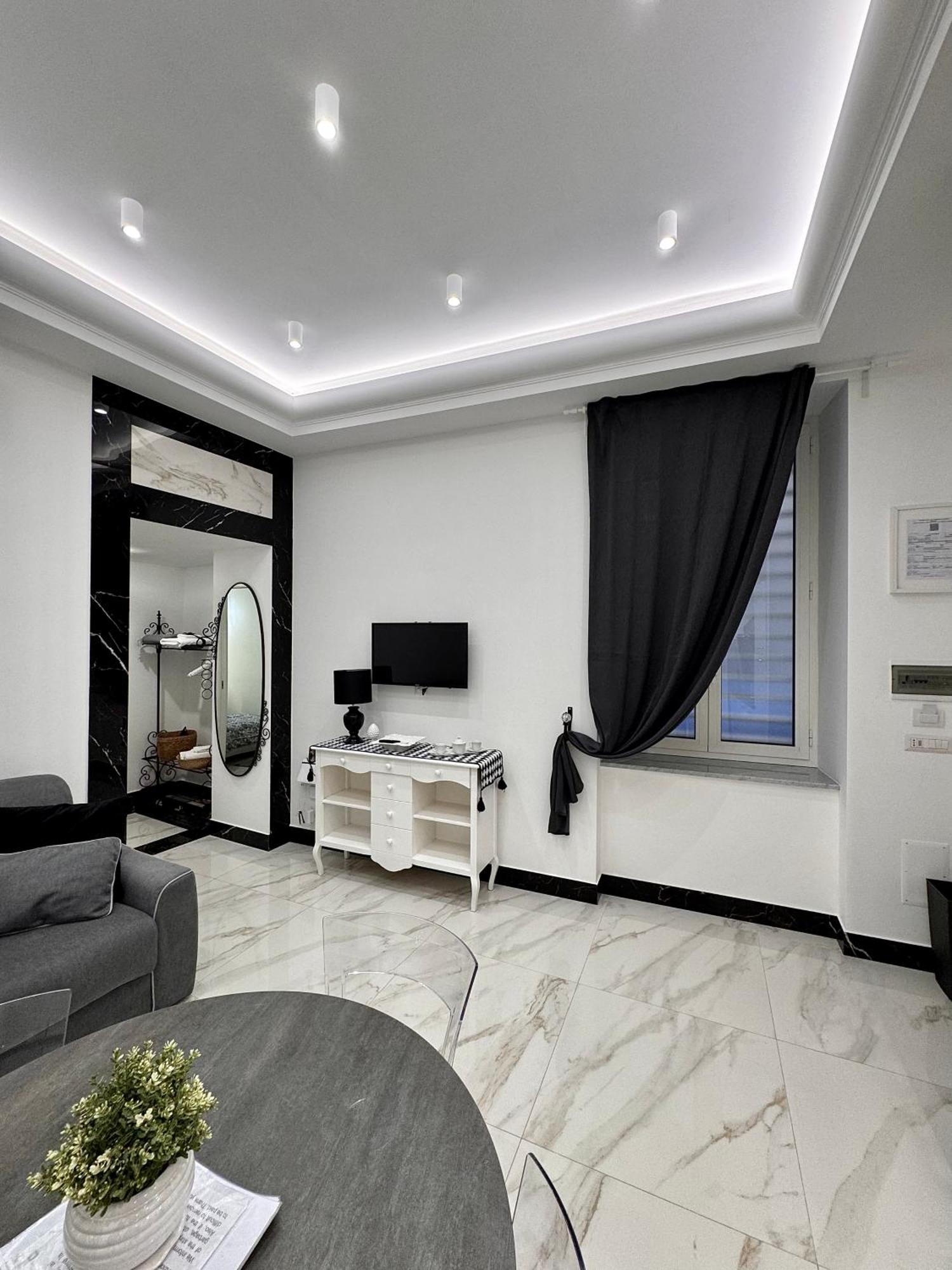 Ferdinando'S Home Napoli Bagian luar foto