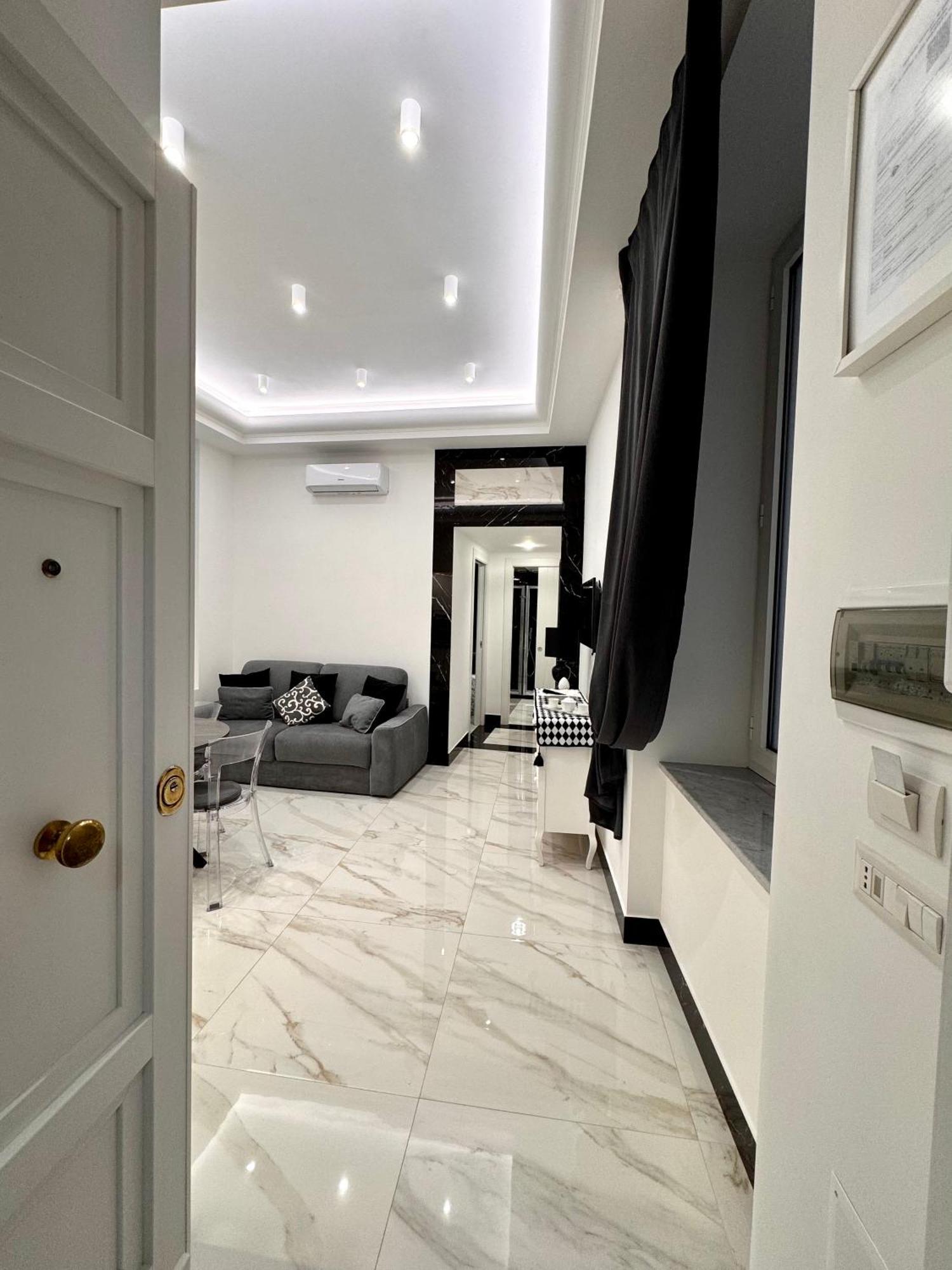 Ferdinando'S Home Napoli Bagian luar foto